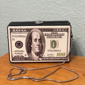 ADORABLE eye-catching cross body bag